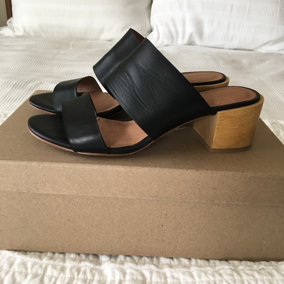 kiera mule sandal